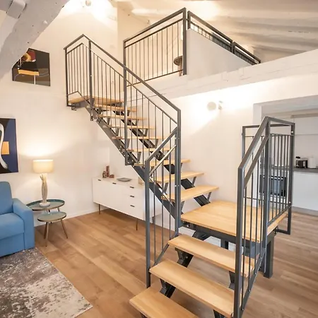 Grand Duchi D'aosta Trieszt